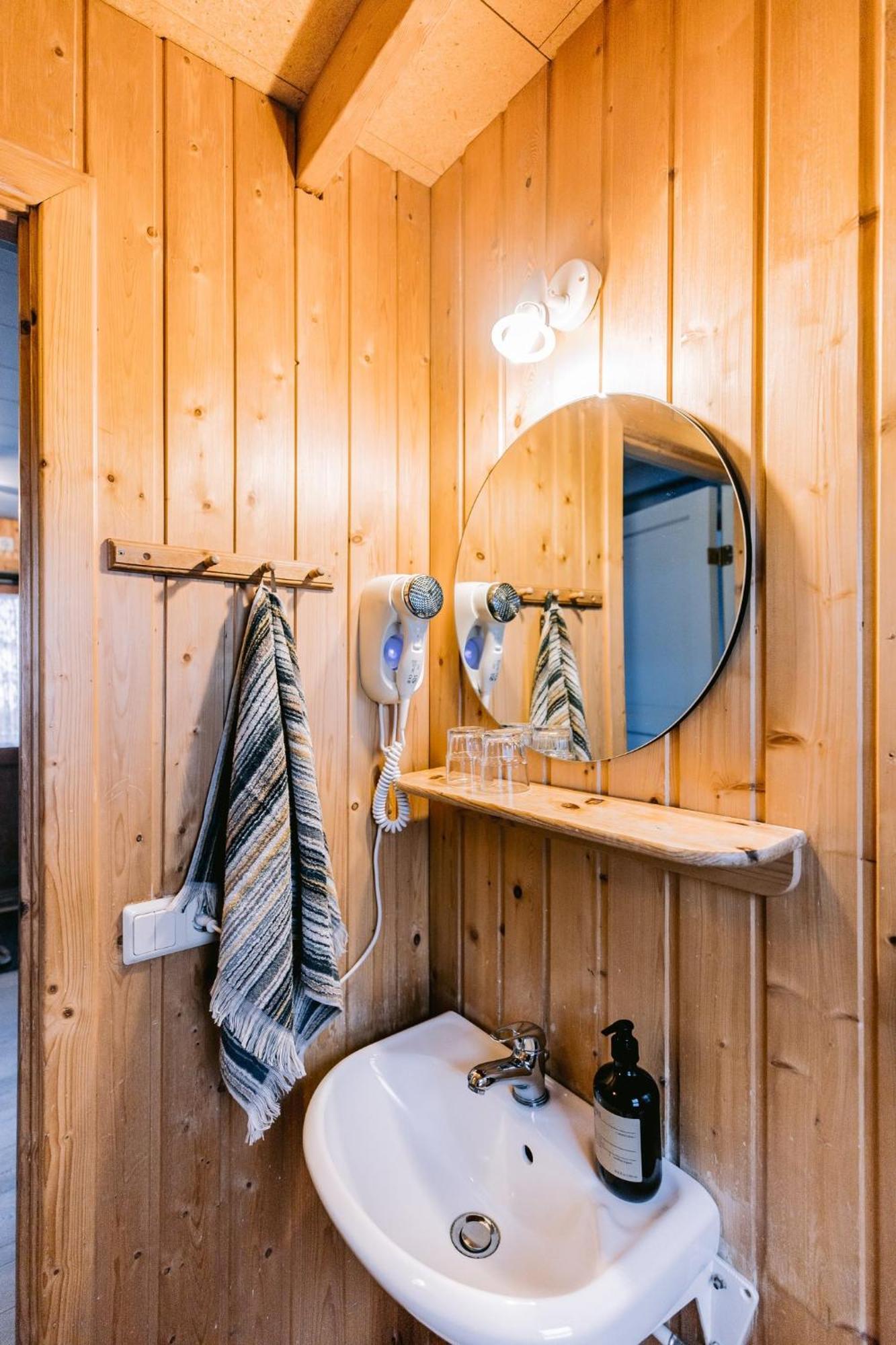 Hlid Cottages มีวาทน์ ภายนอก รูปภาพ