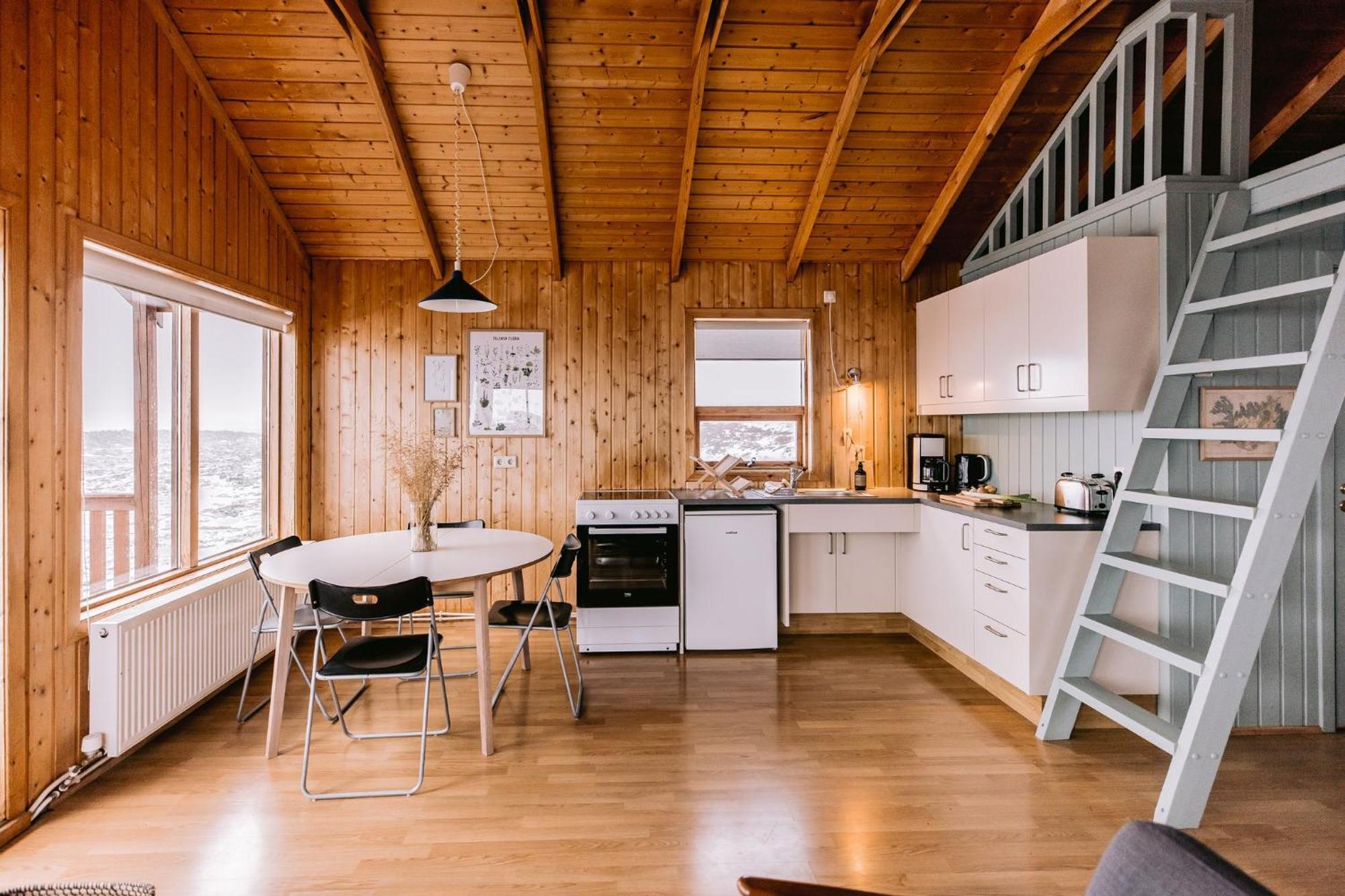 Hlid Cottages มีวาทน์ ภายนอก รูปภาพ